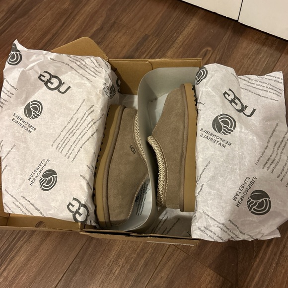 UGG Women's Tasman Slippers - Picture 3 of 5